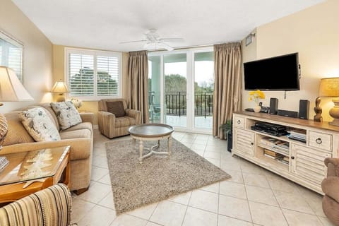 North Breakers 307 - Living Space with access to balcony