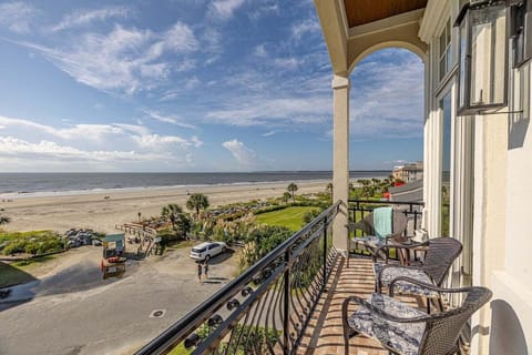 Covered balcony with direct beach and ocean views