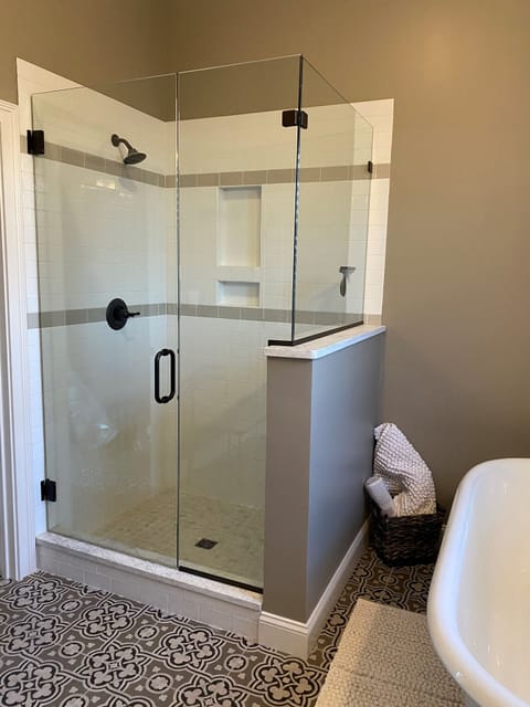 Deluxe Single Room | Bathroom | Hair dryer