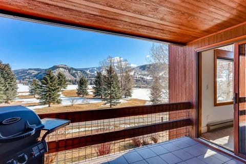 Balcony features BBQ, Nottingham Lake & Beaver Creek Views 