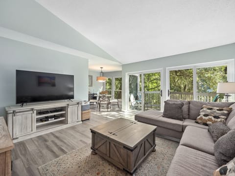 2380 Lighthouse Tennis | Living Room - 2380 Lighthouse Tennis | Living Room