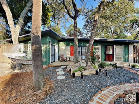 Welcome to Nobody's Tybee Shack!