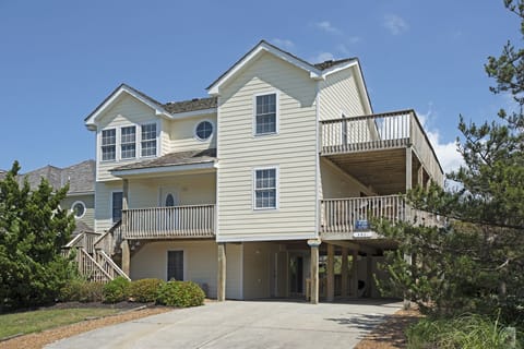 SS11: Just Wright | Front Exterior