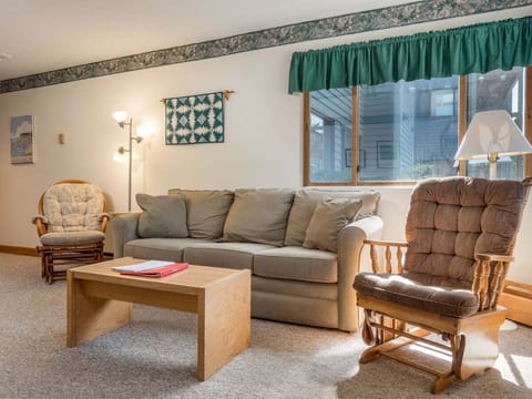 Open concept condo featuring more than 800 square feet of space