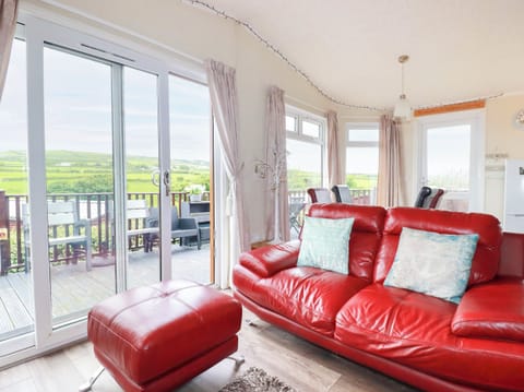 Cottage | Living area