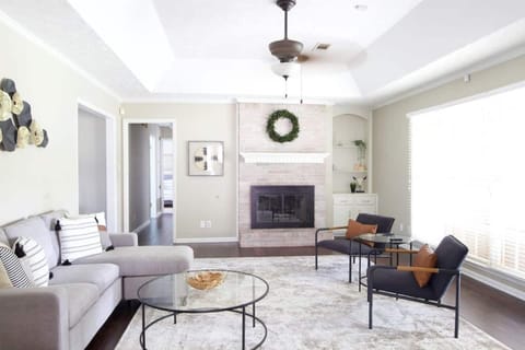 LK at this living room!