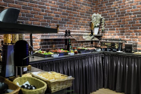 Daily buffet breakfast for a fee