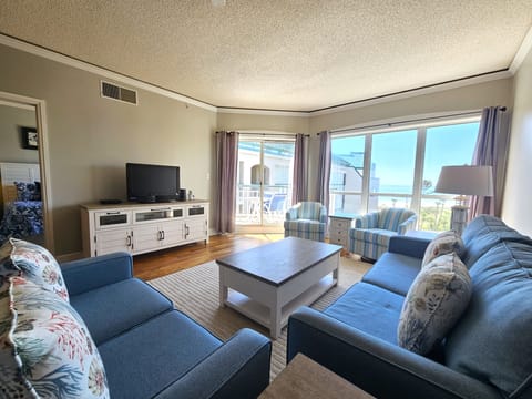 Welcome to 3503 Windsor Court South!