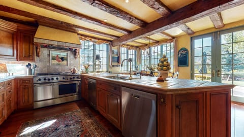 Room, Indoors, Kitchen, Flooring, Hardwood