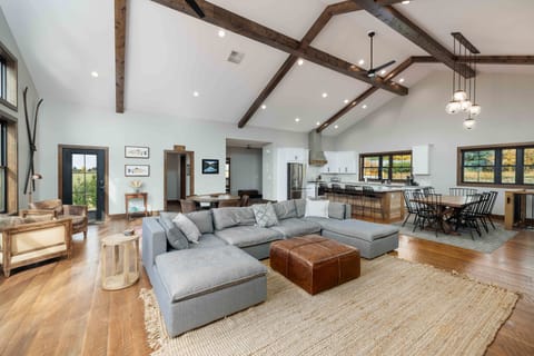 Great open concept living area | Main Level