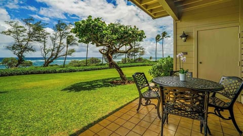 Kaha Lani Resort #125 - Oceanfront Dining - Parrish Kauai
