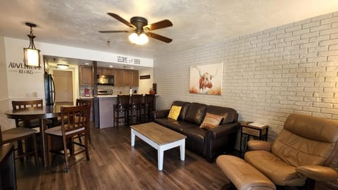 Welcome to the Ranch! Spacious LUXURY FAMILY SUITE 202 (1184)