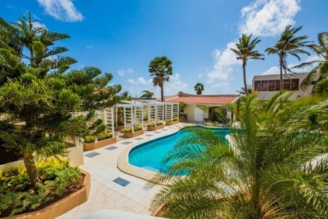 Palm Suite @ Arashi Beach w/ Pool & Deck (7413)