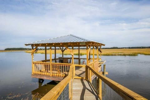 Dock
