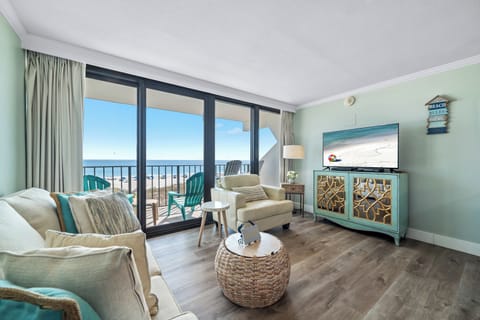 Welcome to Island Winds East 304!