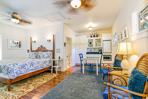 Dancing Bamboo - Darling Cottage in Volcaon, Hawaii