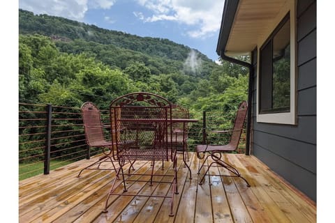 Large private front porch with spectacular mountain views