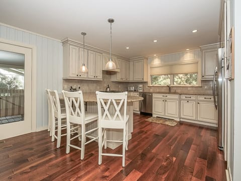 Kitchen with Breakfast Bar at 13 Wren