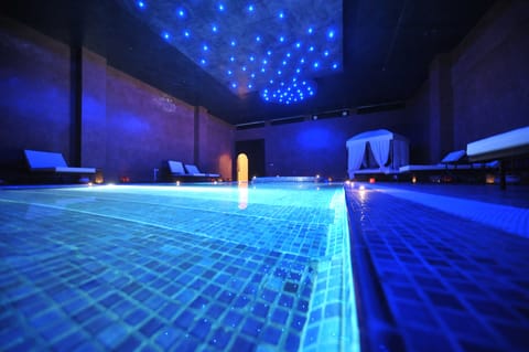 Indoor pool, outdoor pool, free cabanas, pool umbrellas