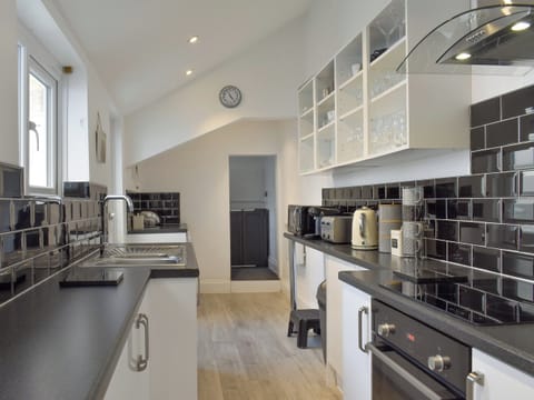 Kitchen | Driftwood, Scarborough