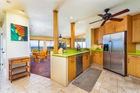 Breakfast bar / workspace with a view