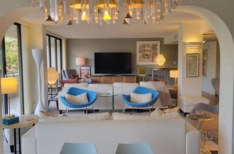Livingroom/Diningroom