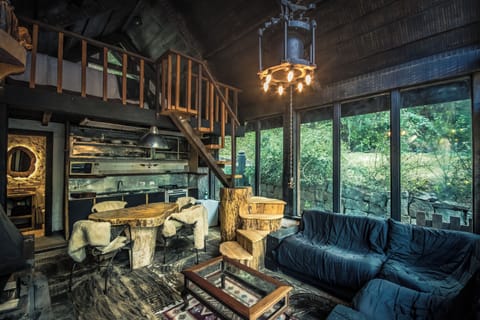 Family Chalet | Hypo-allergenic bedding, individually decorated, individually furnished