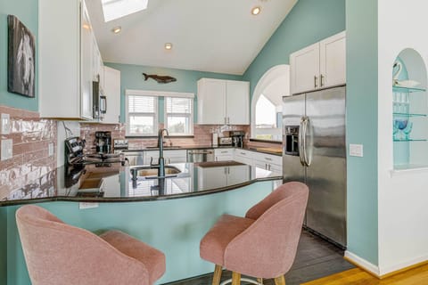 Kitchen | Fully Equipped | Cooking Basics