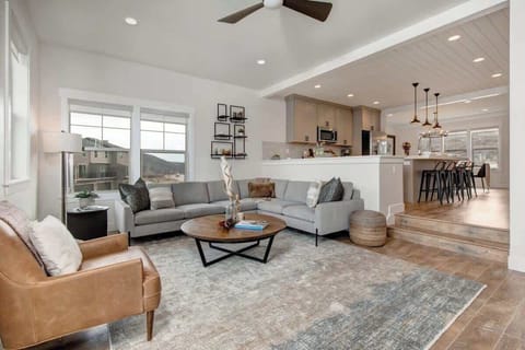 2nd Floor Living Room & Kitchen