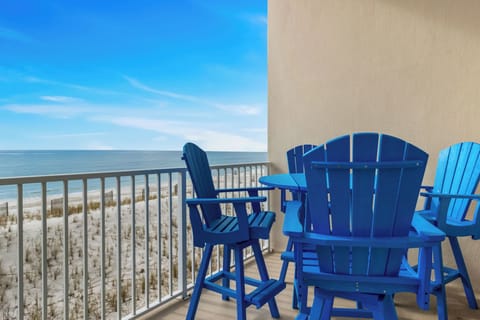 Welcome to Crystal Shores #202
