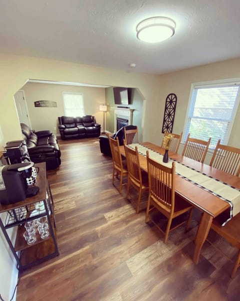 Living and Dining area.