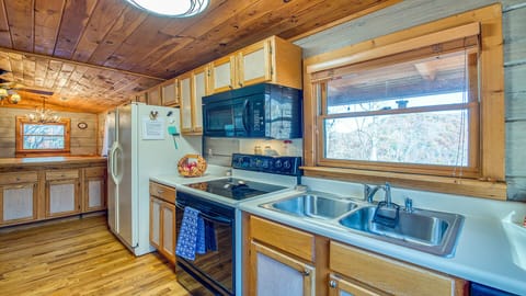 Kitchen  awaiting for some home fix-ins and baking
