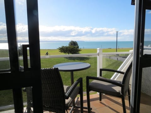 Studio with Sea View | Laptop workspace, iron/ironing board, free WiFi, bed sheets