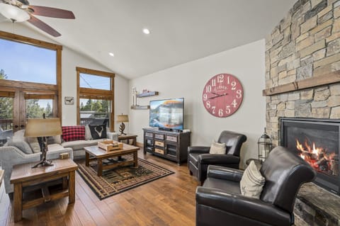 TV Room:  Mountain View Lodge