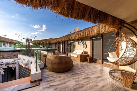 Sundeck
