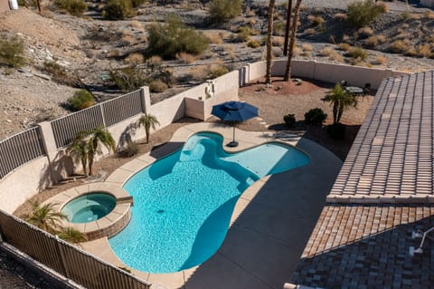 Heated Pool 