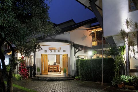 Front of property - evening/night