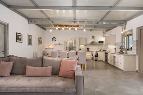 Villa | Living area | 32-inch Smart TV with satellite channels, TV, Netflix