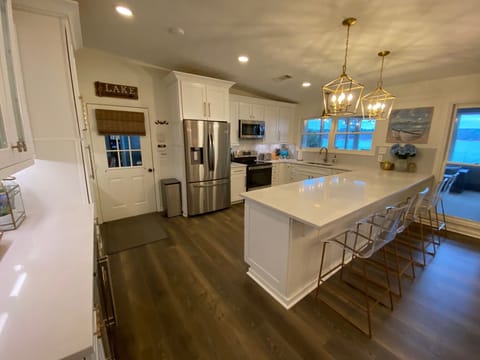 Main House - Kitchen