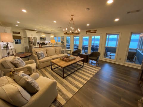 Main House - Living Room