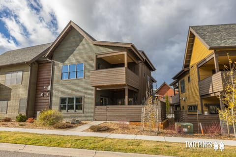 Exterior of 225A Pheasant Tail