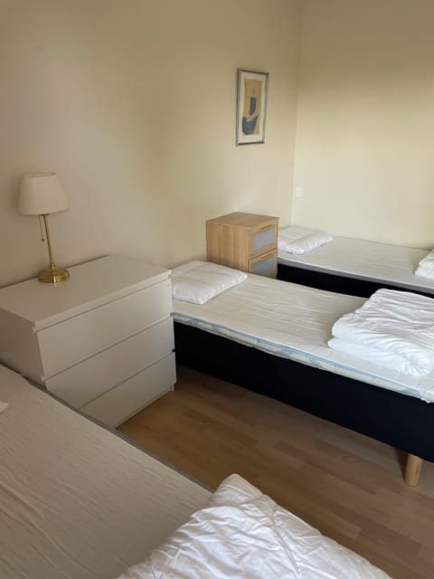 Family Room | 1 bedroom, individually furnished, desk, laptop workspace