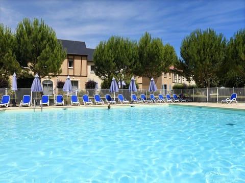 Holiday Home Swimming Pool