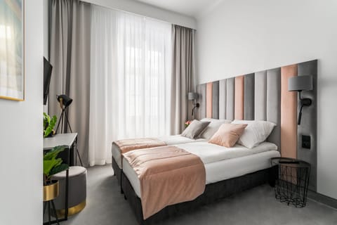 Premium Double Room | Hypo-allergenic bedding, cribs/infant beds, travel crib, free WiFi