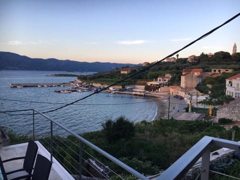 Apartment, 1 Bedroom, Smoking, Patio | Property grounds