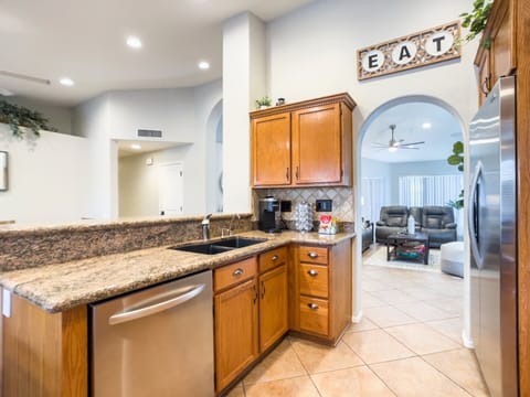 Fully equipped kitchen