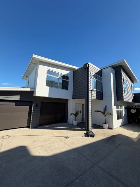 Outside picture of the house