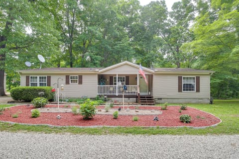 Saint Elmo Vacation Rental | 3BR | 2BA | 4 Stairs Required for Entry