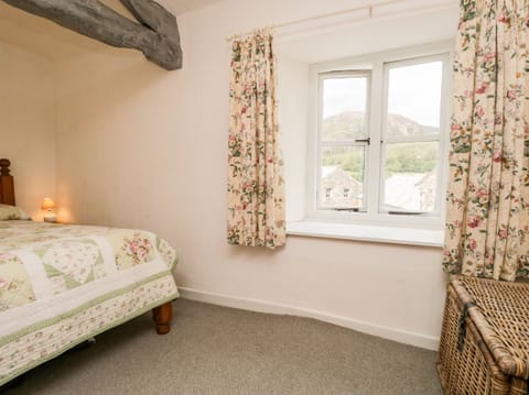 Cottage | 2 bedrooms, individually decorated, individually furnished, free WiFi