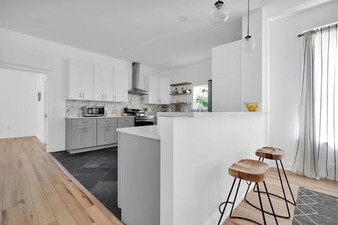 Spacious completely renovated kitchen